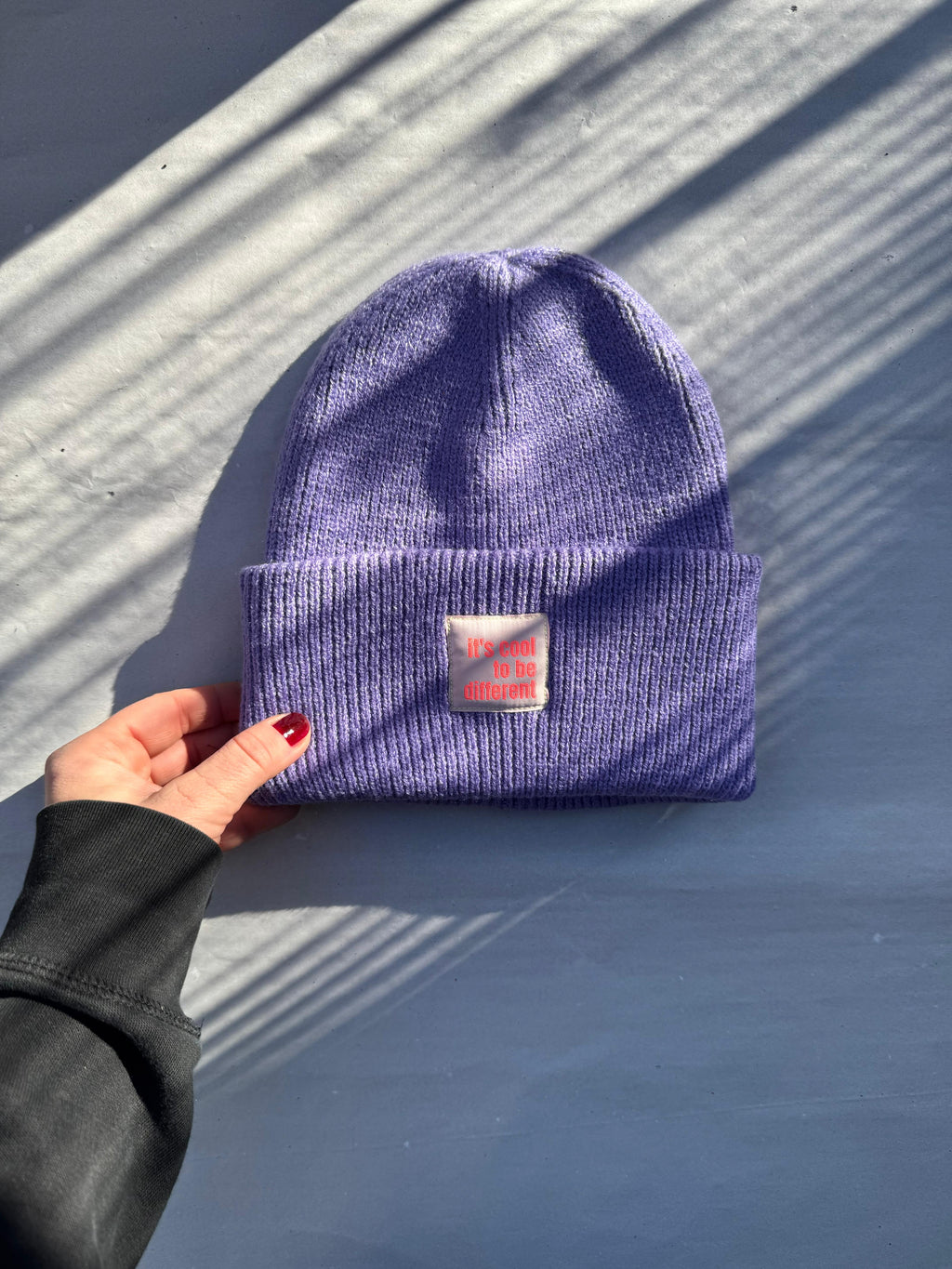 Statement Beanie - violett